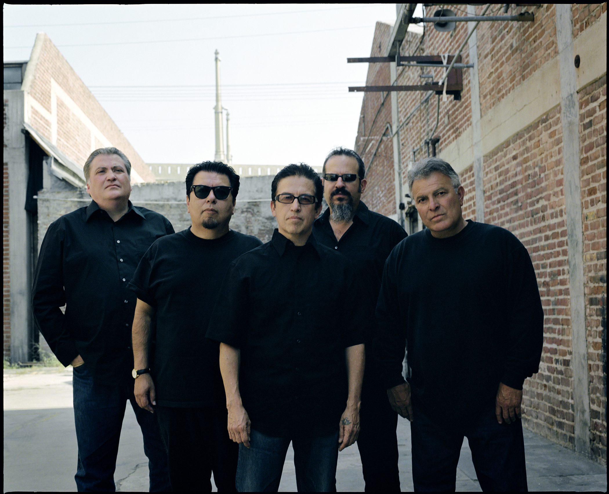 Photograph of band Los Lobos