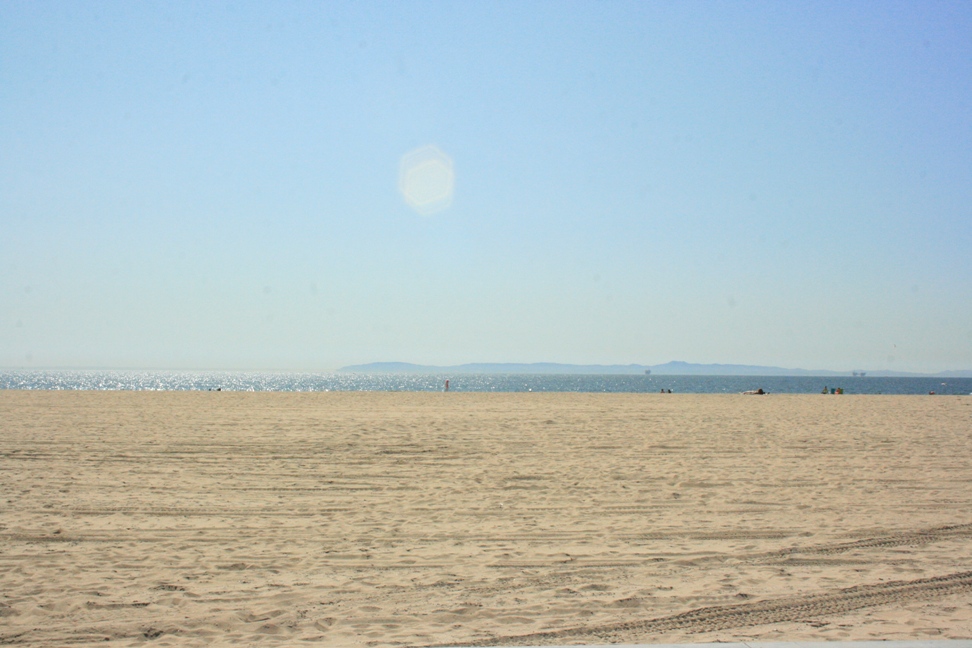  photograph of Santa Catalina Island from Huntington State Beach